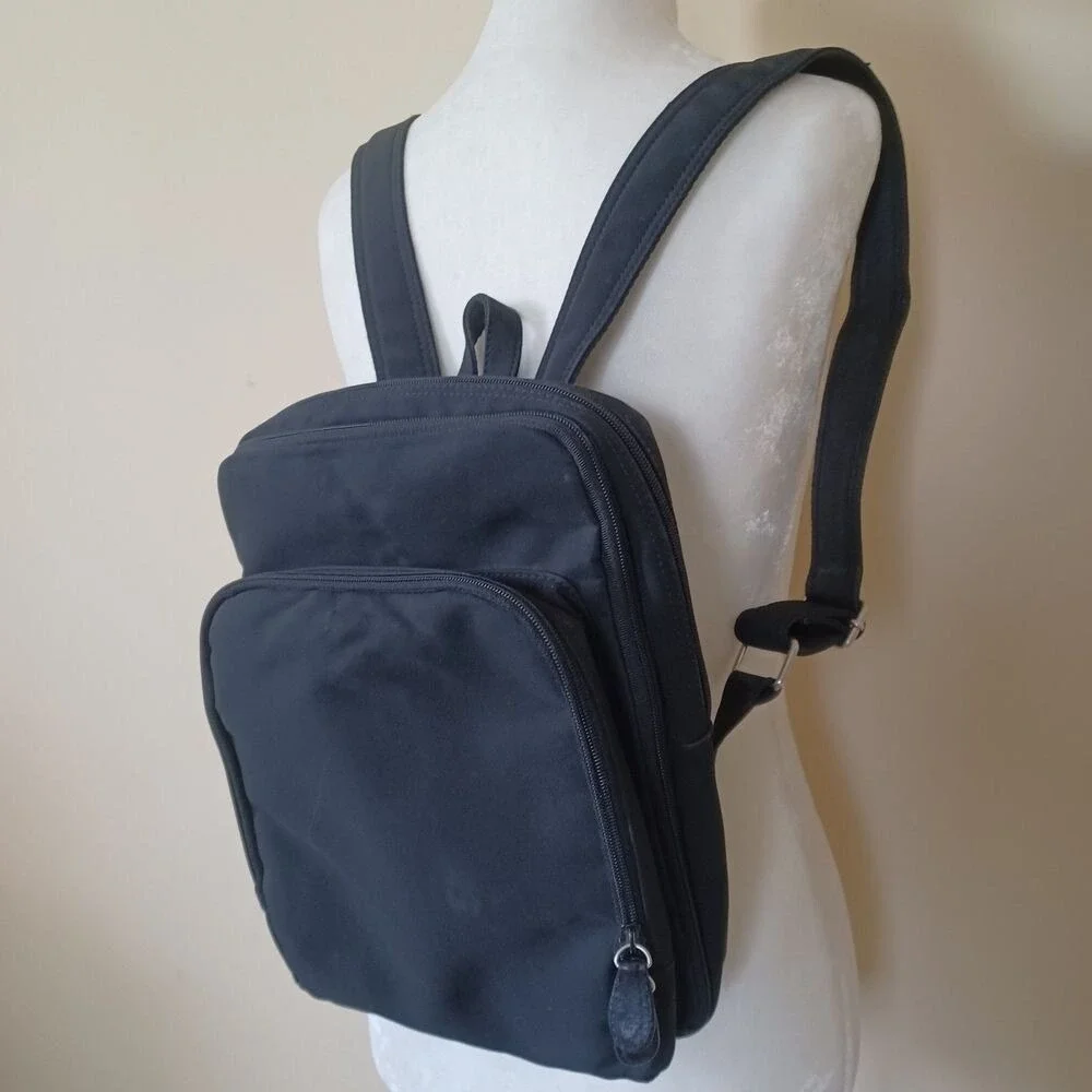 HOBO International Backpack Vintage 90s Y2K‎ Nylon Black Adjustable Straps